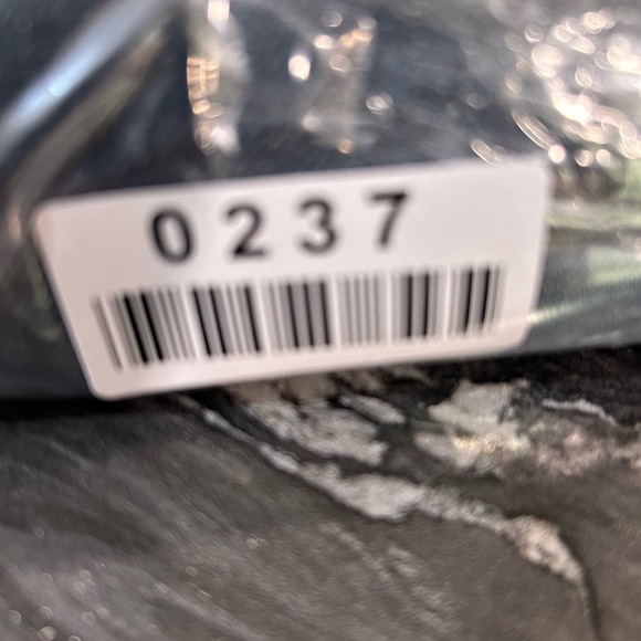 Wrangler Men’s Jeans 40x31 Slim Straight Faded Denim Dark Wash High Rise 38x30 - Picture 14 of 15